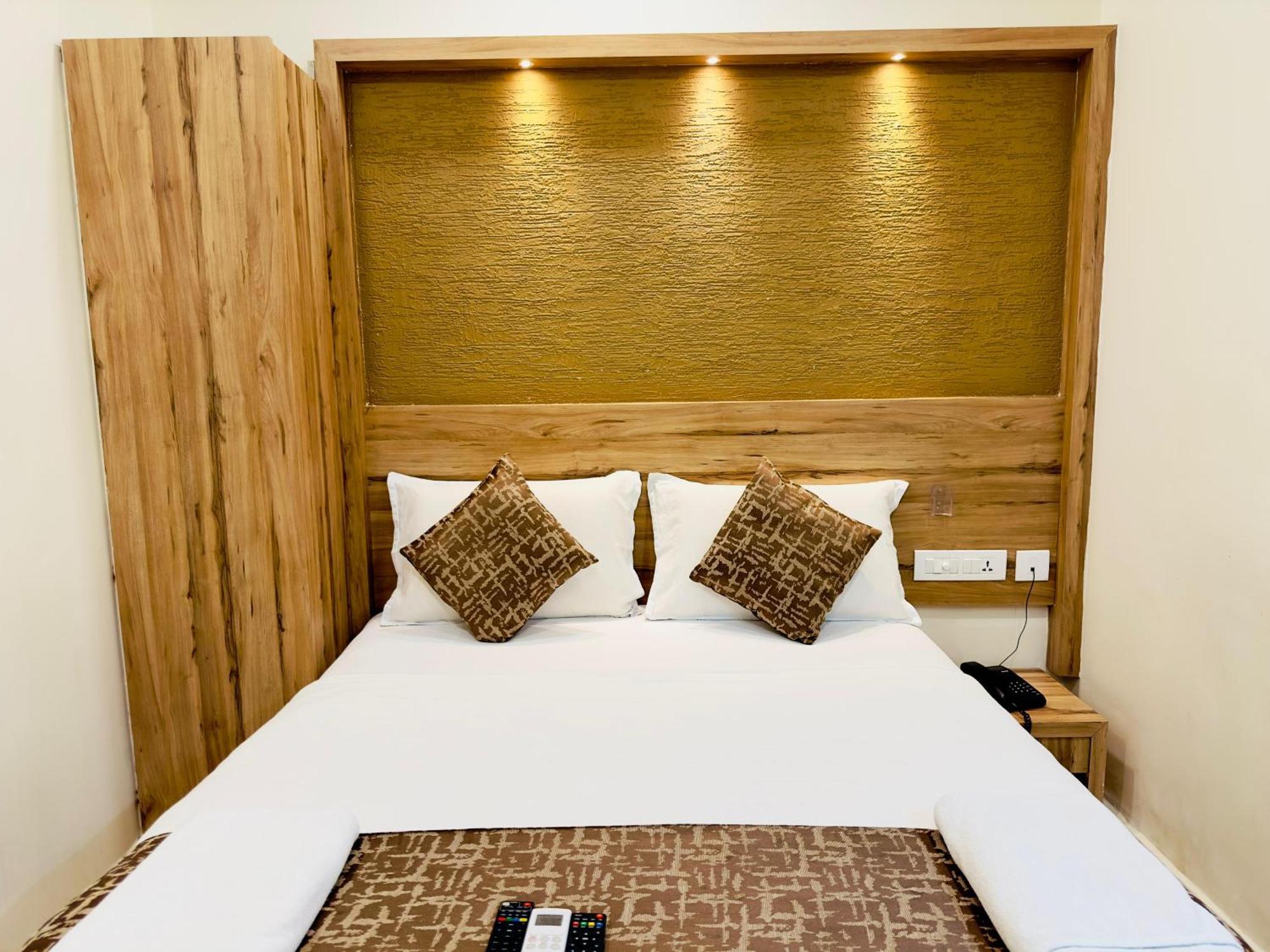Court - Business Class - Near Railway Station